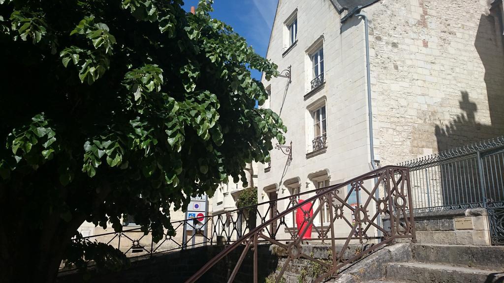 Nature & Chateaux Chinon Rum bild